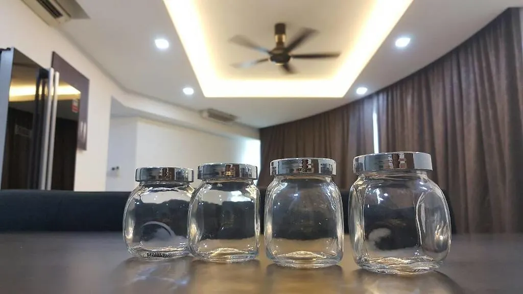 Dream Home & Castle In The Sky Hostel Kuala Lumpur 0*,